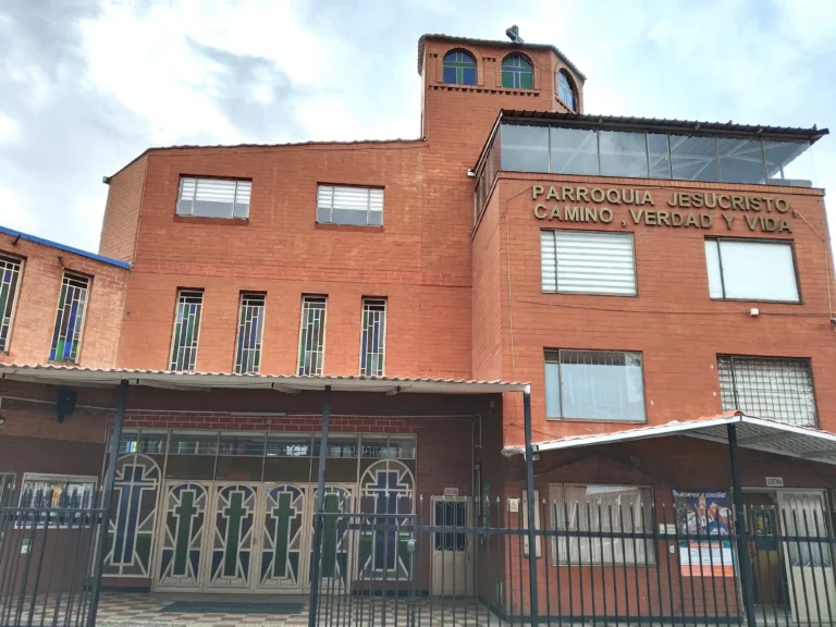 Parroquia Jesucristo Camino Verdad y Vida — Vicaría Nuestra Señora del Rosario, Engativá, Bogotá